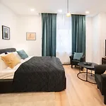 Petit Pearl - 2 People, Wifi, Tv, Ac
