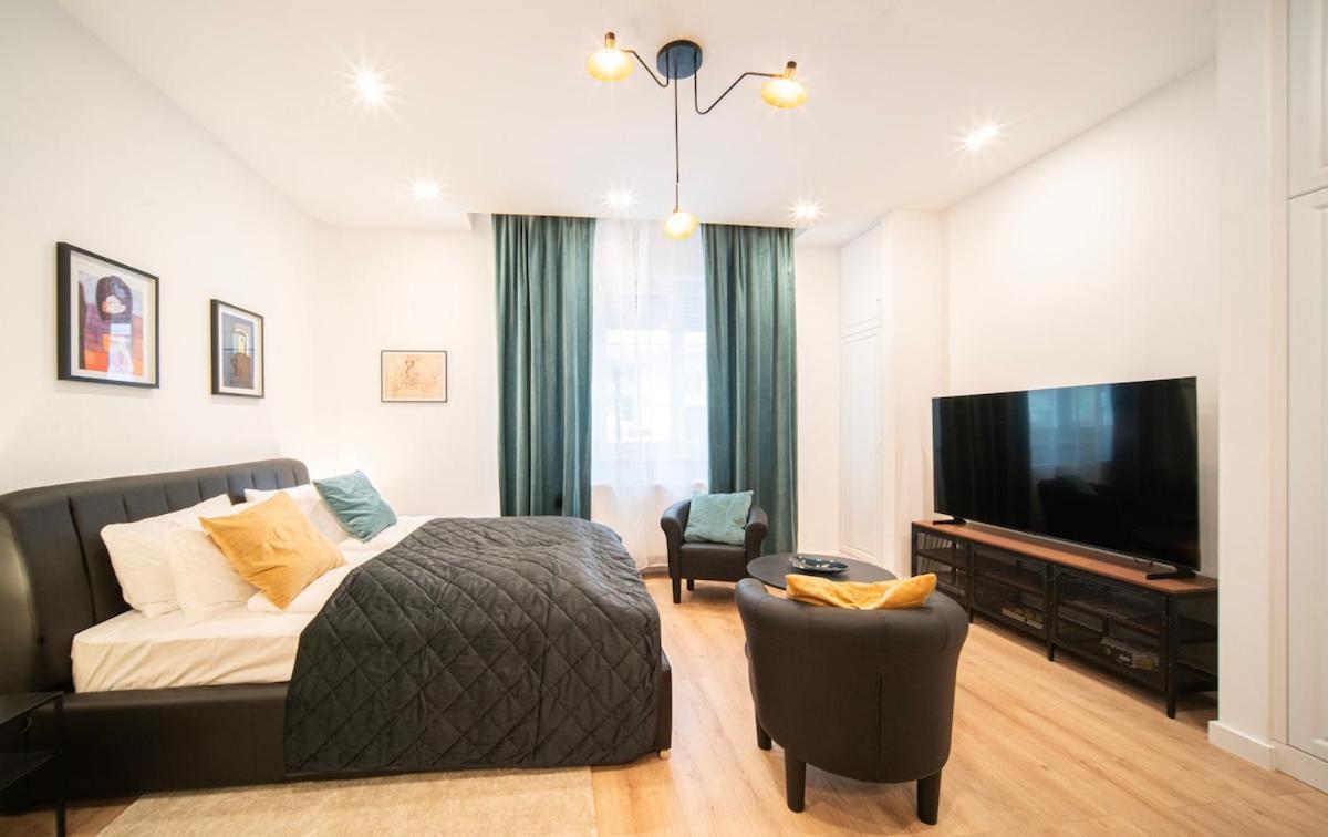 Apartman Petit Pearl - 2 People, Wifi, Tv, Ac Budapest